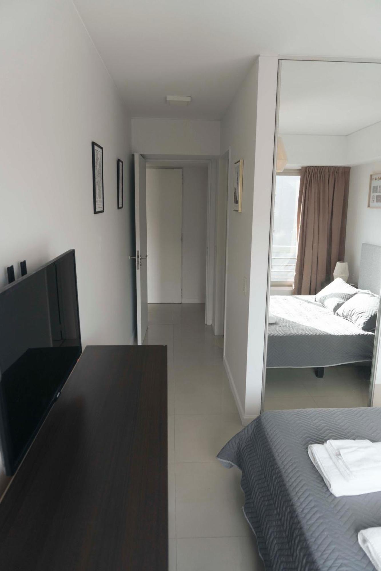 Apartment Palermo Torre Topacio 2 Ambientes Premium Con Bano, Toilette Y Cochera Buenos Aires